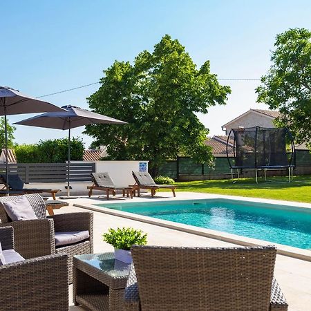 Villa Anavi Bicici エクステリア 写真