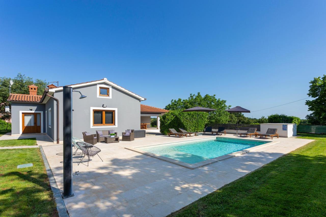 Villa Anavi Bicici エクステリア 写真
