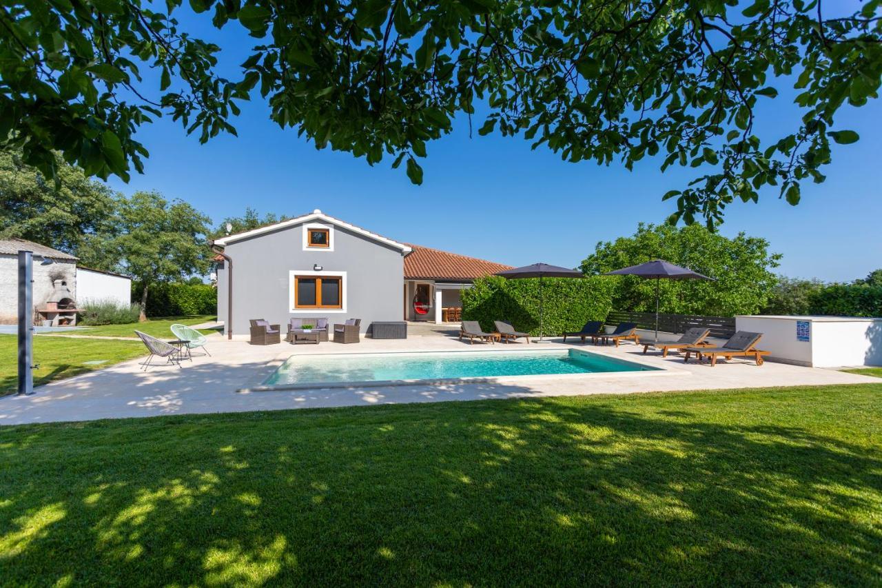 Villa Anavi Bicici エクステリア 写真