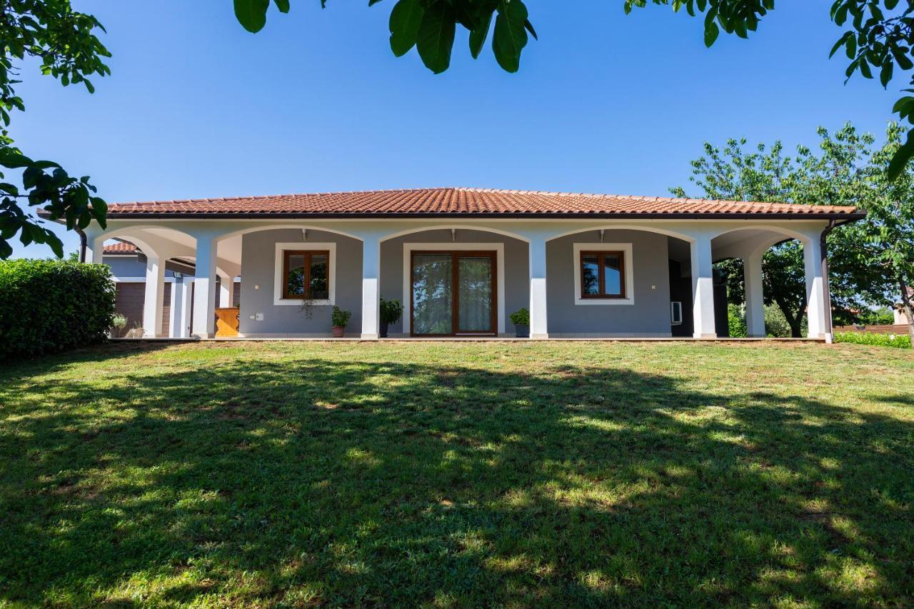 Villa Anavi Bicici エクステリア 写真