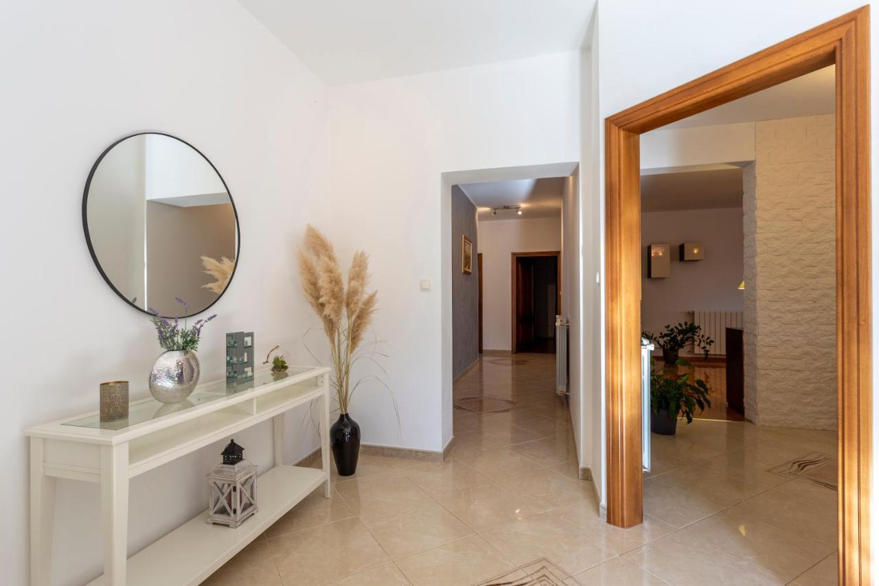 Villa Anavi Bicici エクステリア 写真