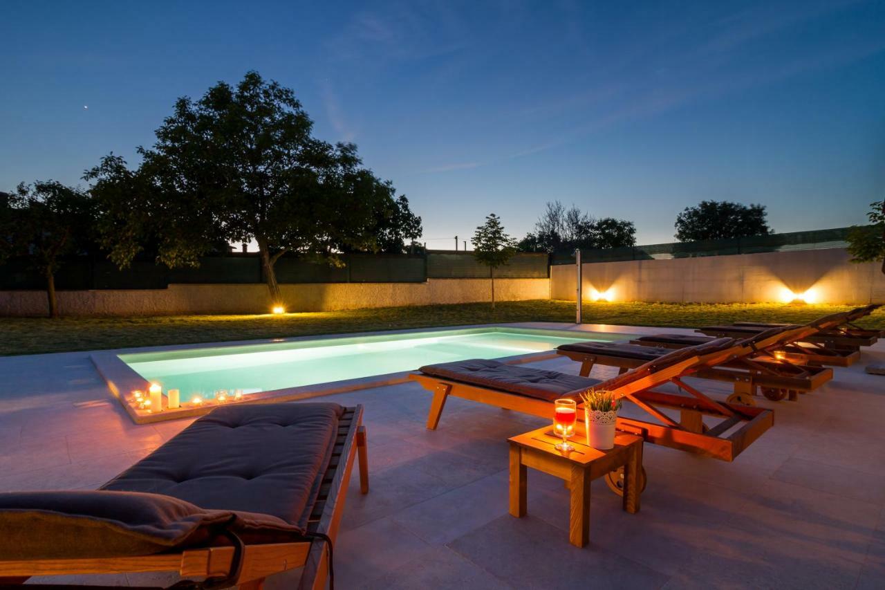 Villa Anavi Bicici エクステリア 写真
